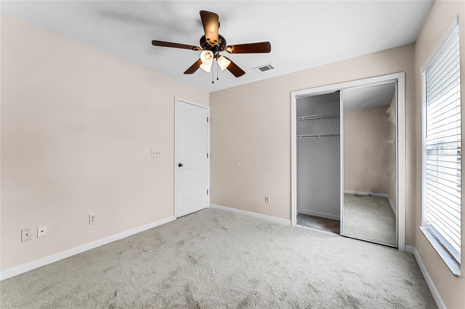 5140 N APOPKA VINELAND RD, ORLANDO, FL, 32818