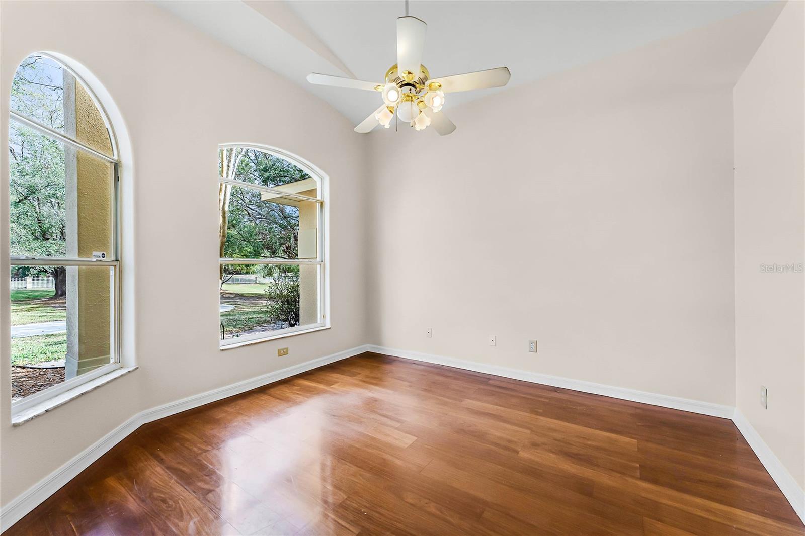 5140 N APOPKA VINELAND RD, ORLANDO, FL, 32818