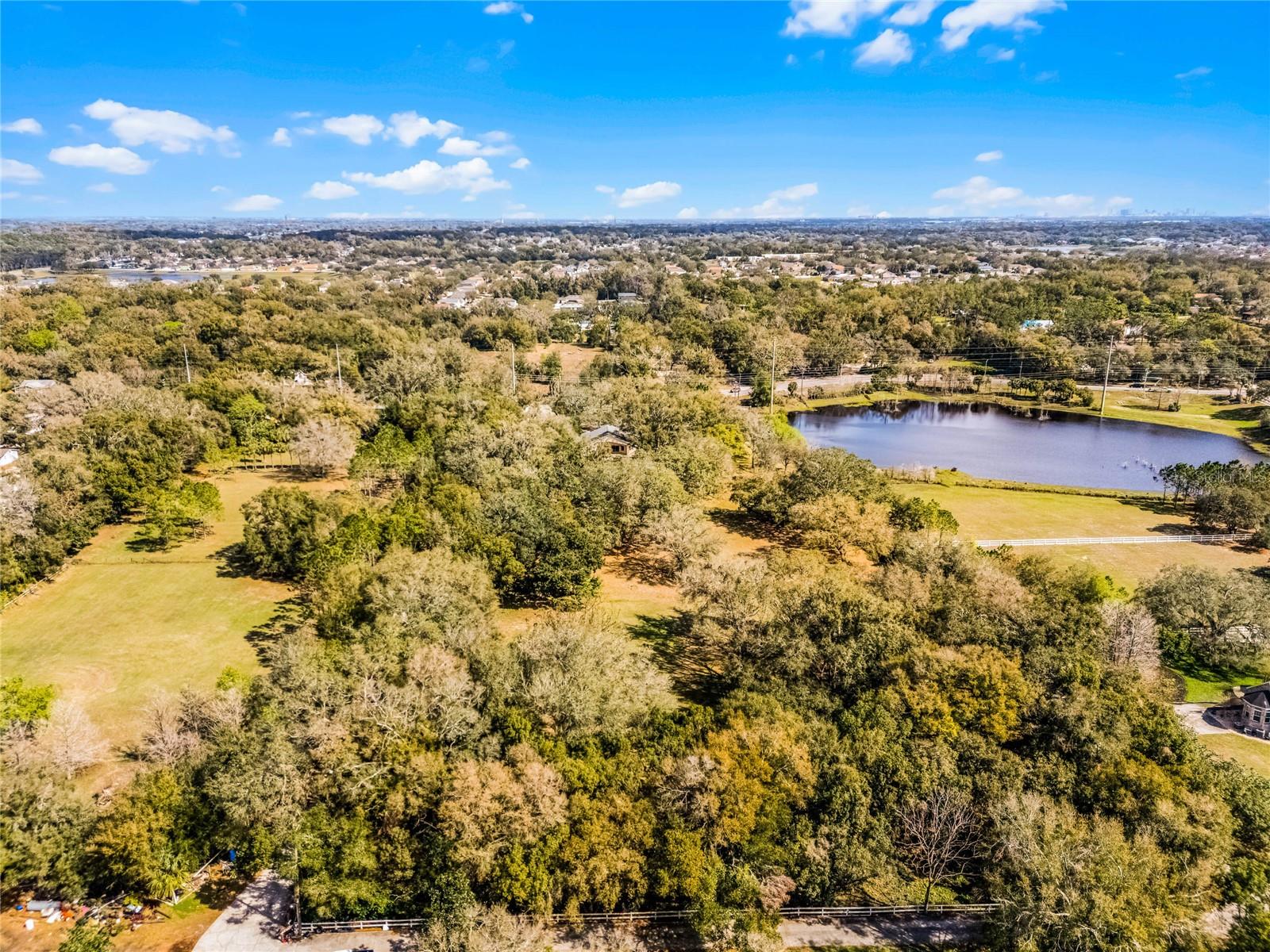 5140 N APOPKA VINELAND RD, ORLANDO, FL, 32818