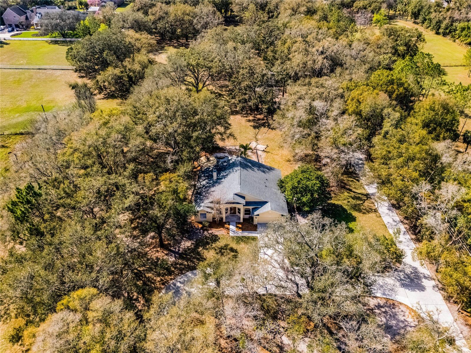 5140 N APOPKA VINELAND RD, ORLANDO, FL, 32818