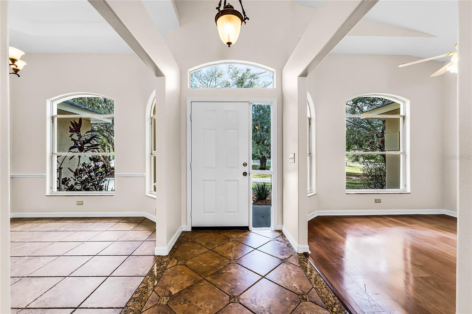 5140 N APOPKA VINELAND RD, ORLANDO, FL, 32818