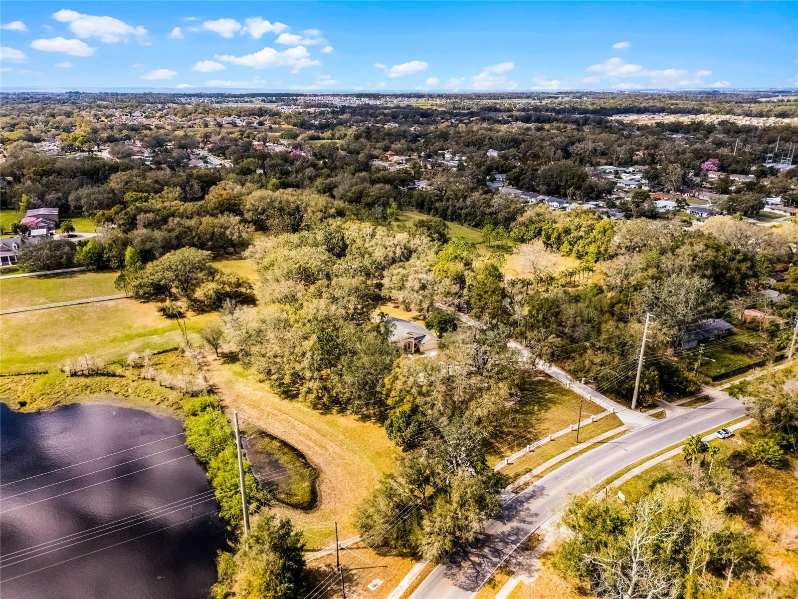 5140 N APOPKA VINELAND RD, ORLANDO, FL, 32818