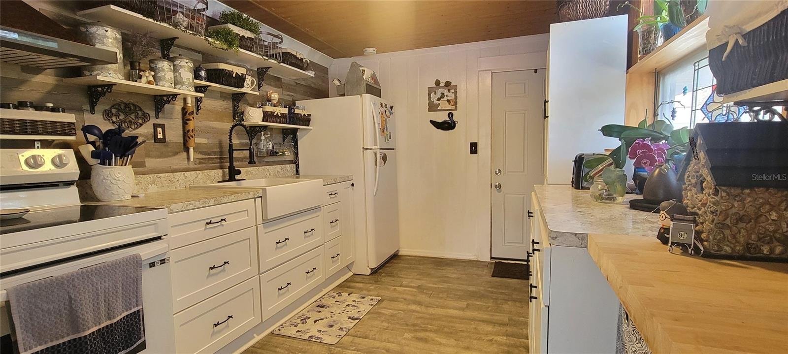 6825 MAIN ST, NEW PORT RICHEY, FL, 34653