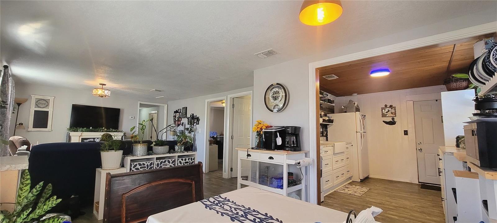6825 MAIN ST, NEW PORT RICHEY, FL, 34653