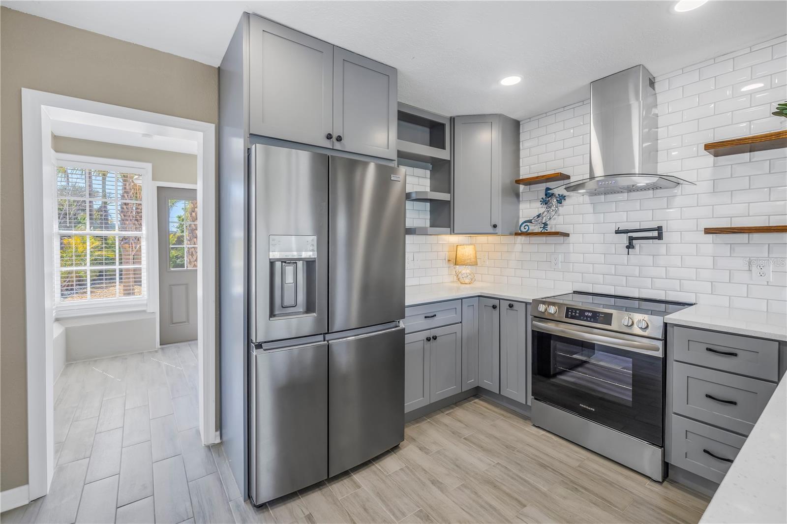14066 MARGUERITE DR, MADEIRA BEACH, FL, 33708