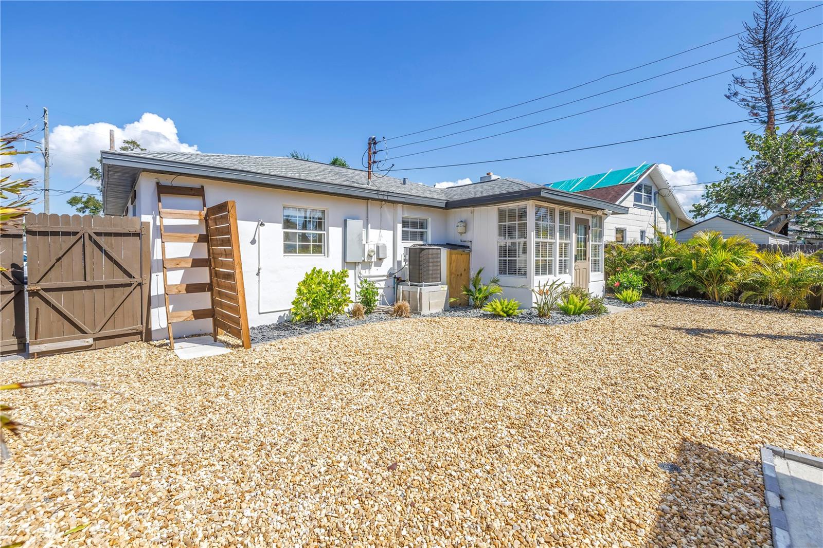 14066 MARGUERITE DR, MADEIRA BEACH, FL, 33708