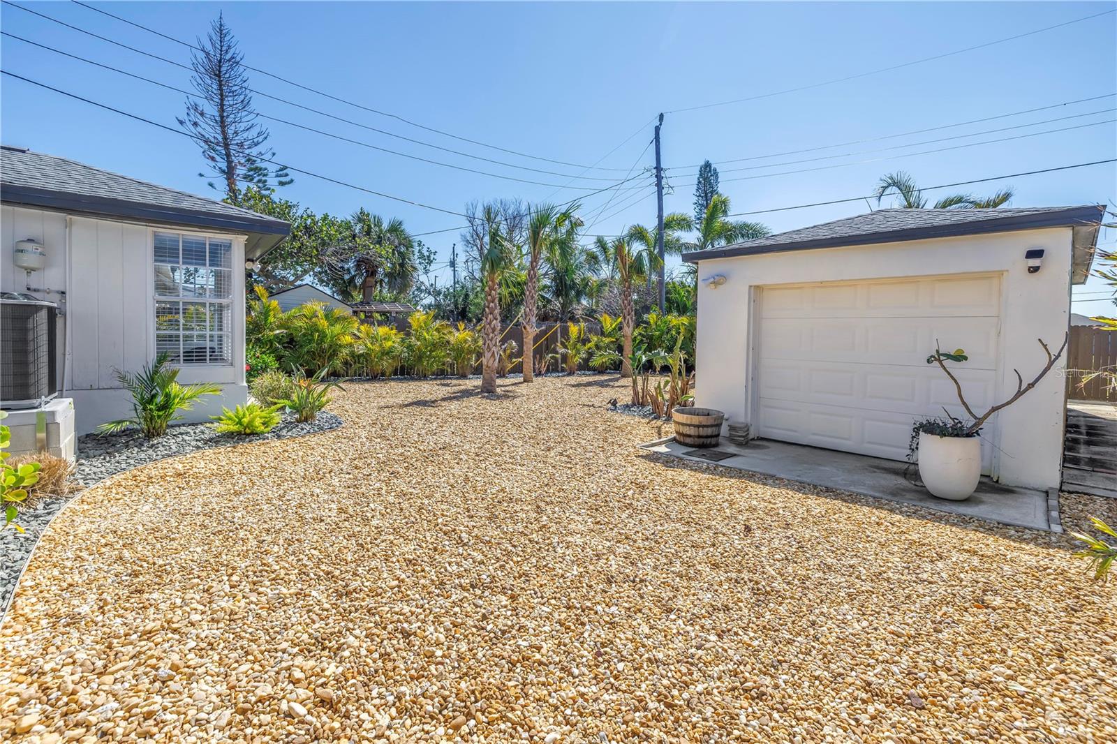 14066 MARGUERITE DR, MADEIRA BEACH, FL, 33708