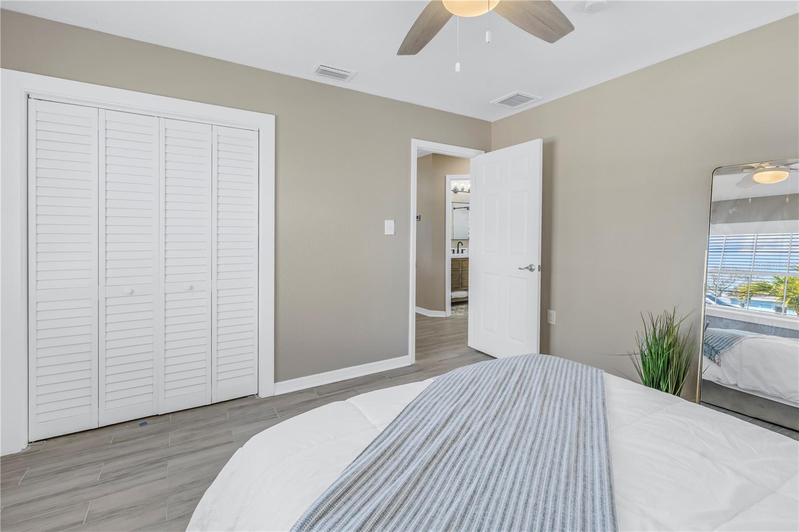 14066 MARGUERITE DR, MADEIRA BEACH, FL, 33708