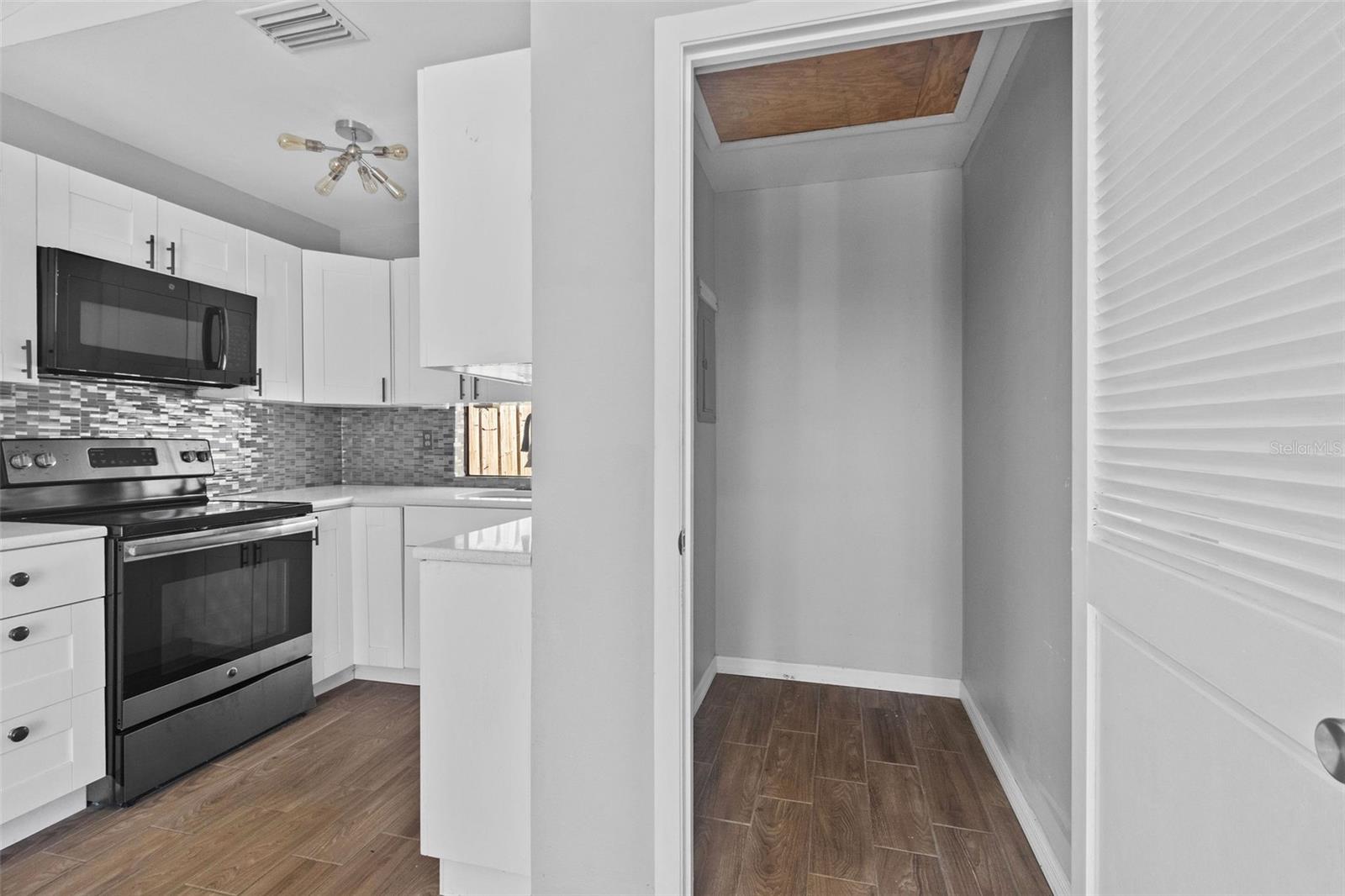 4002 HUDSON TER, TAMPA, FL, 33618