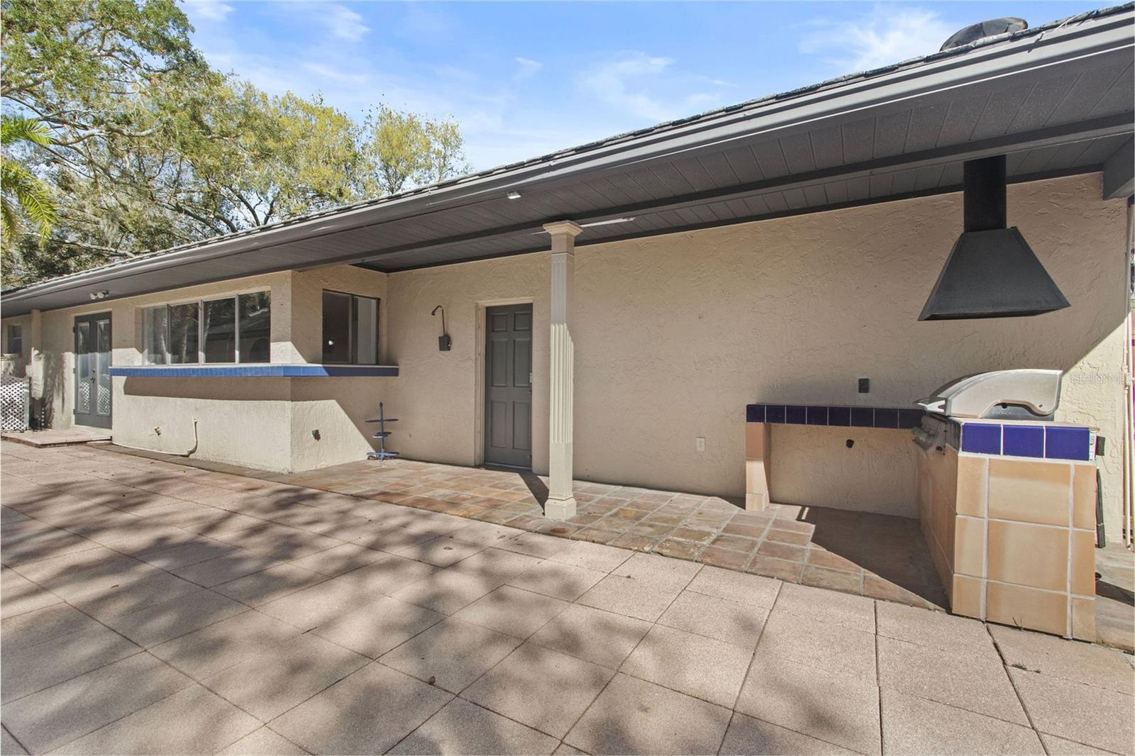 4002 HUDSON TER, TAMPA, FL, 33618