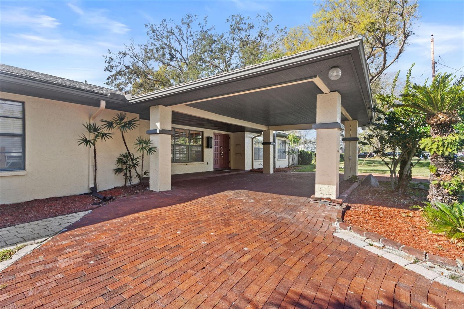 4002 HUDSON TER, TAMPA, FL, 33618