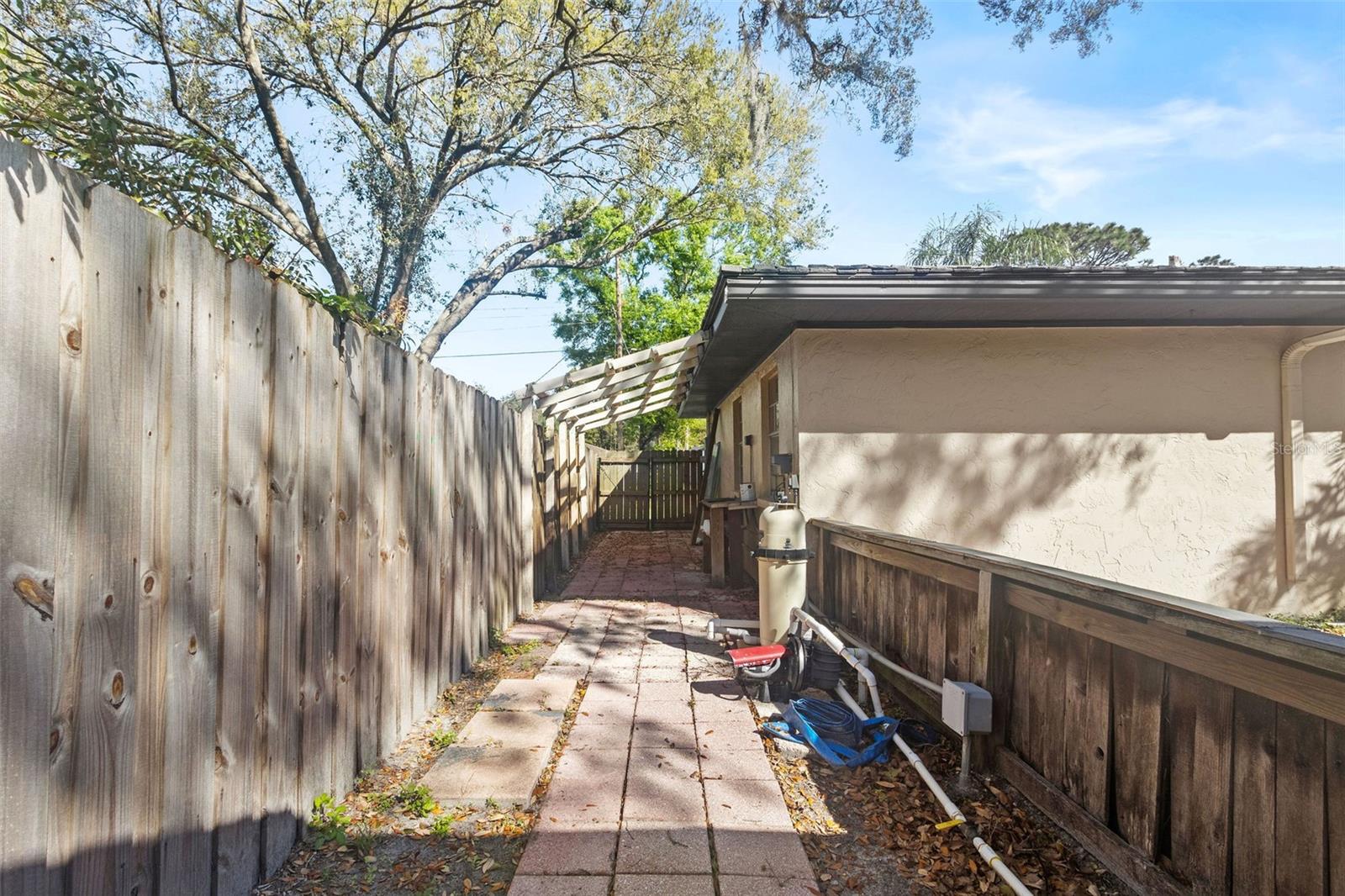 4002 HUDSON TER, TAMPA, FL, 33618