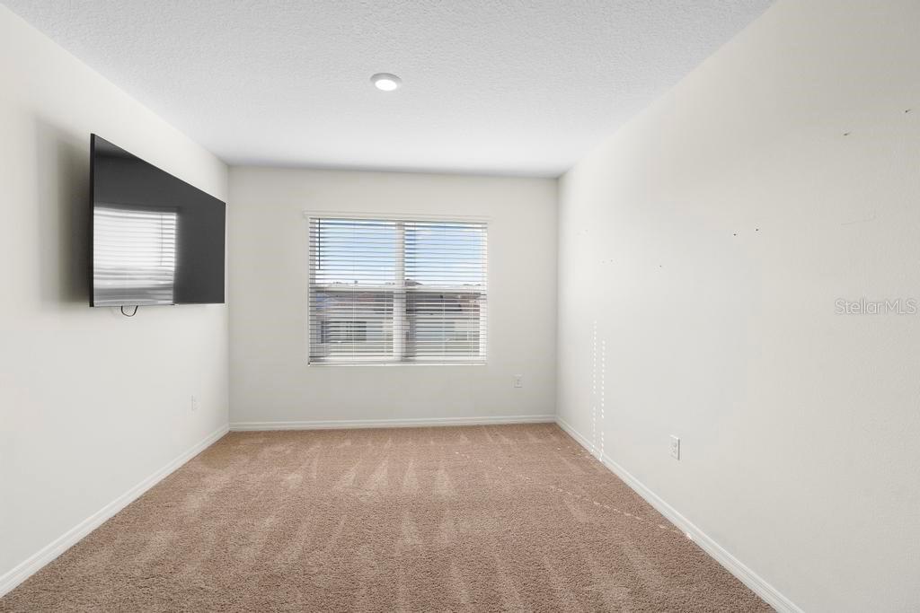 2024 GRIFFIN OAKS WAY, TAVARES, FL, 32778