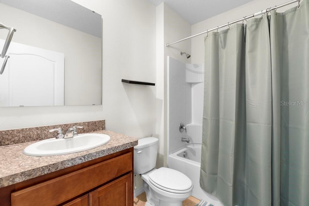 2024 GRIFFIN OAKS WAY, TAVARES, FL, 32778