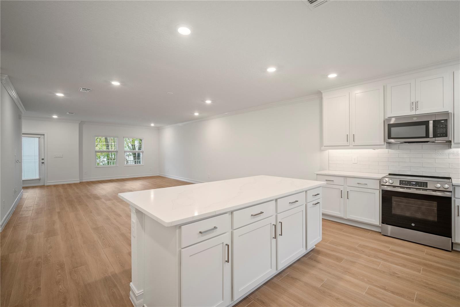 4511 S MANHATTAN AVE #18, TAMPA, FL, 33611