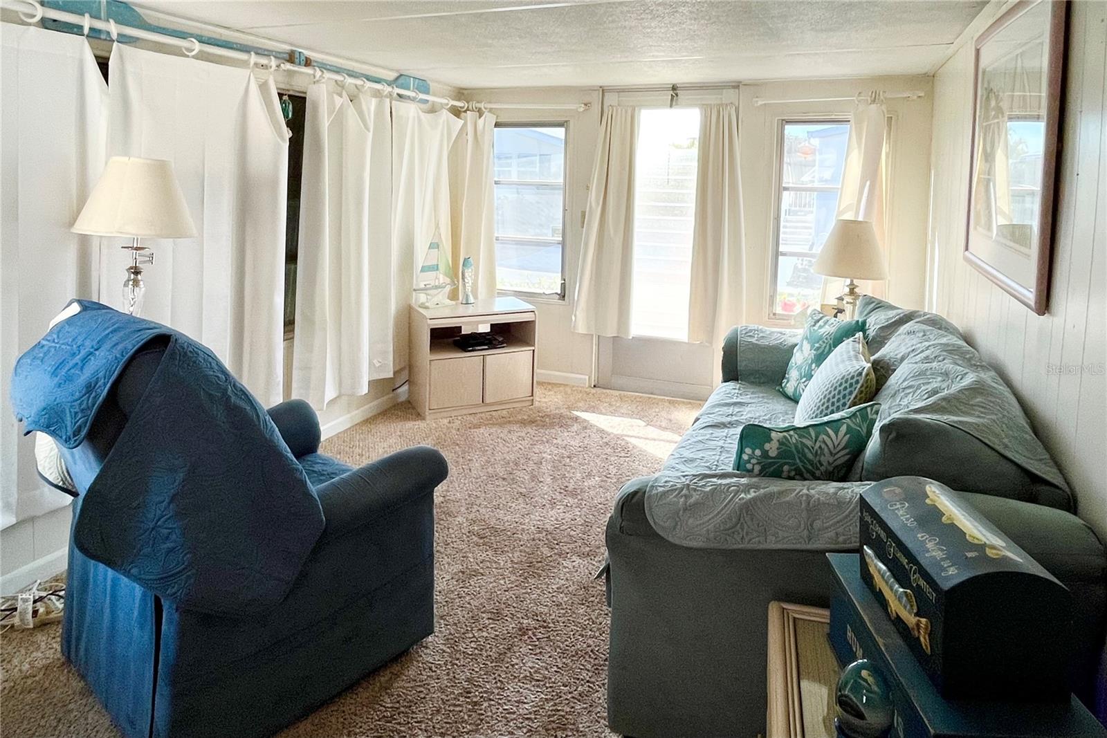 A4641948 Property Photo