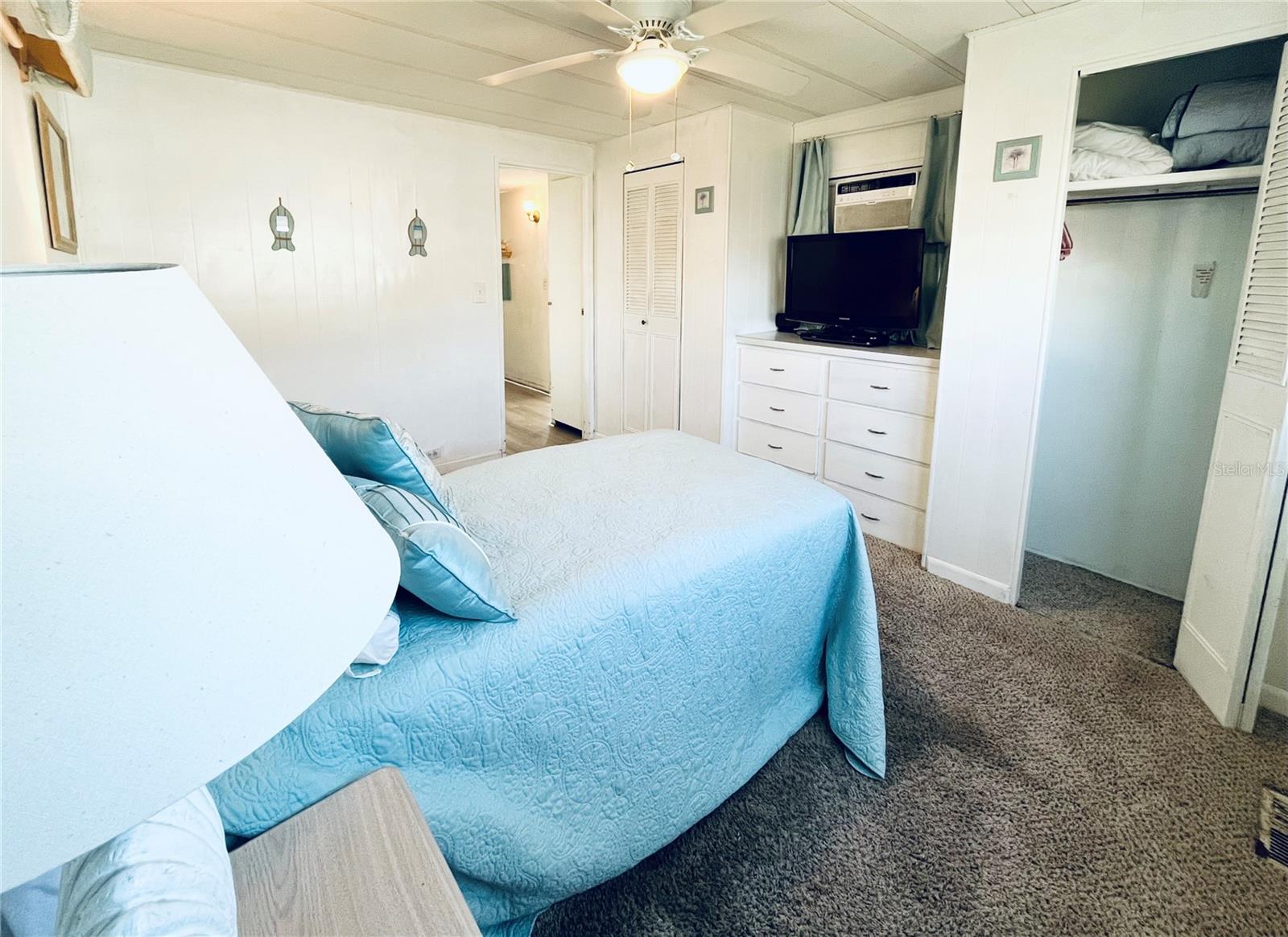 A4641948 Property Photo