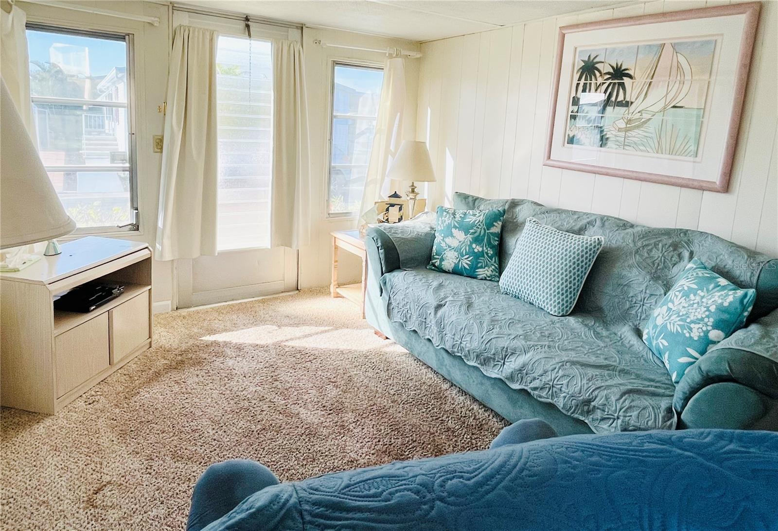 A4641948 Property Photo