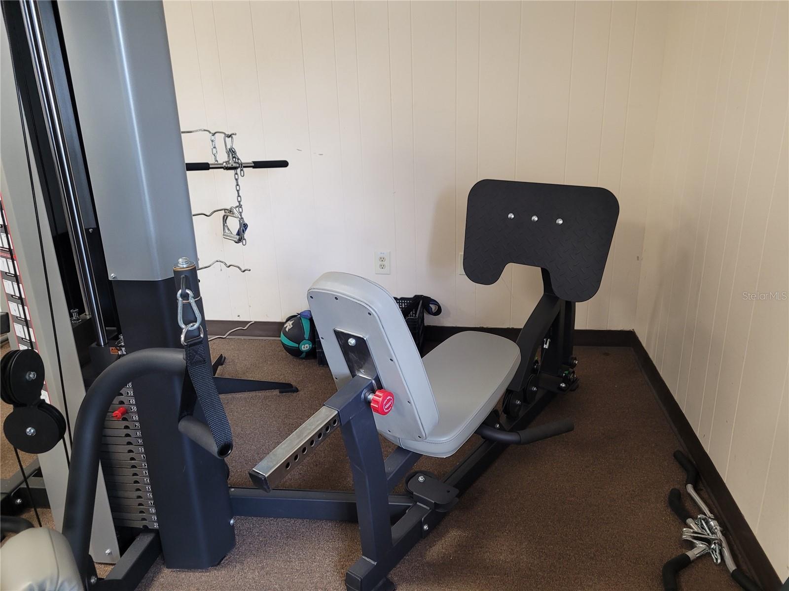 A4641948 Property Photo