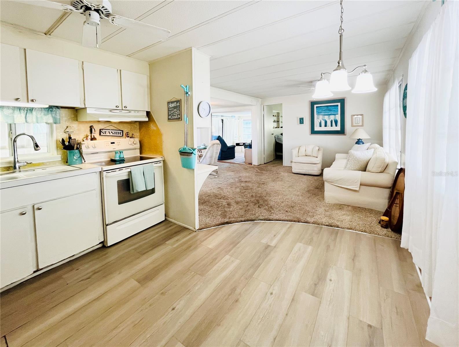 A4641948 Property Photo