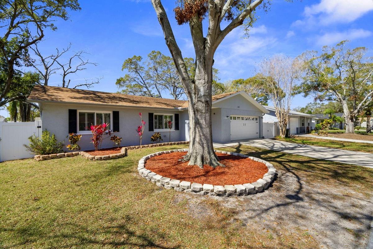 1582 SANDALWOOD DR, DUNEDIN, FL, 34698