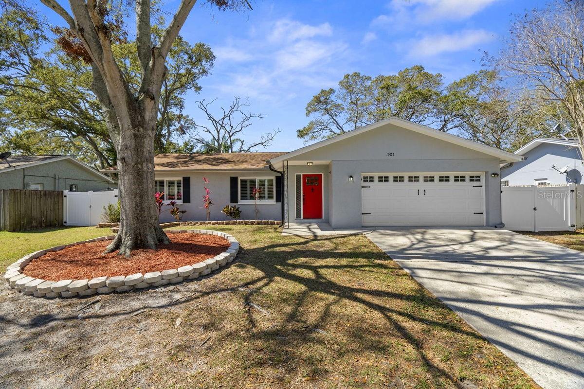 1582 SANDALWOOD DR, DUNEDIN, FL, 34698