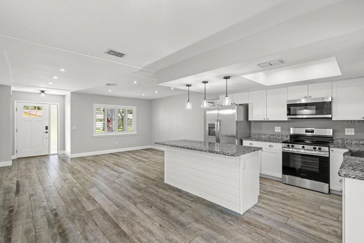 1582 SANDALWOOD DR, DUNEDIN, FL, 34698