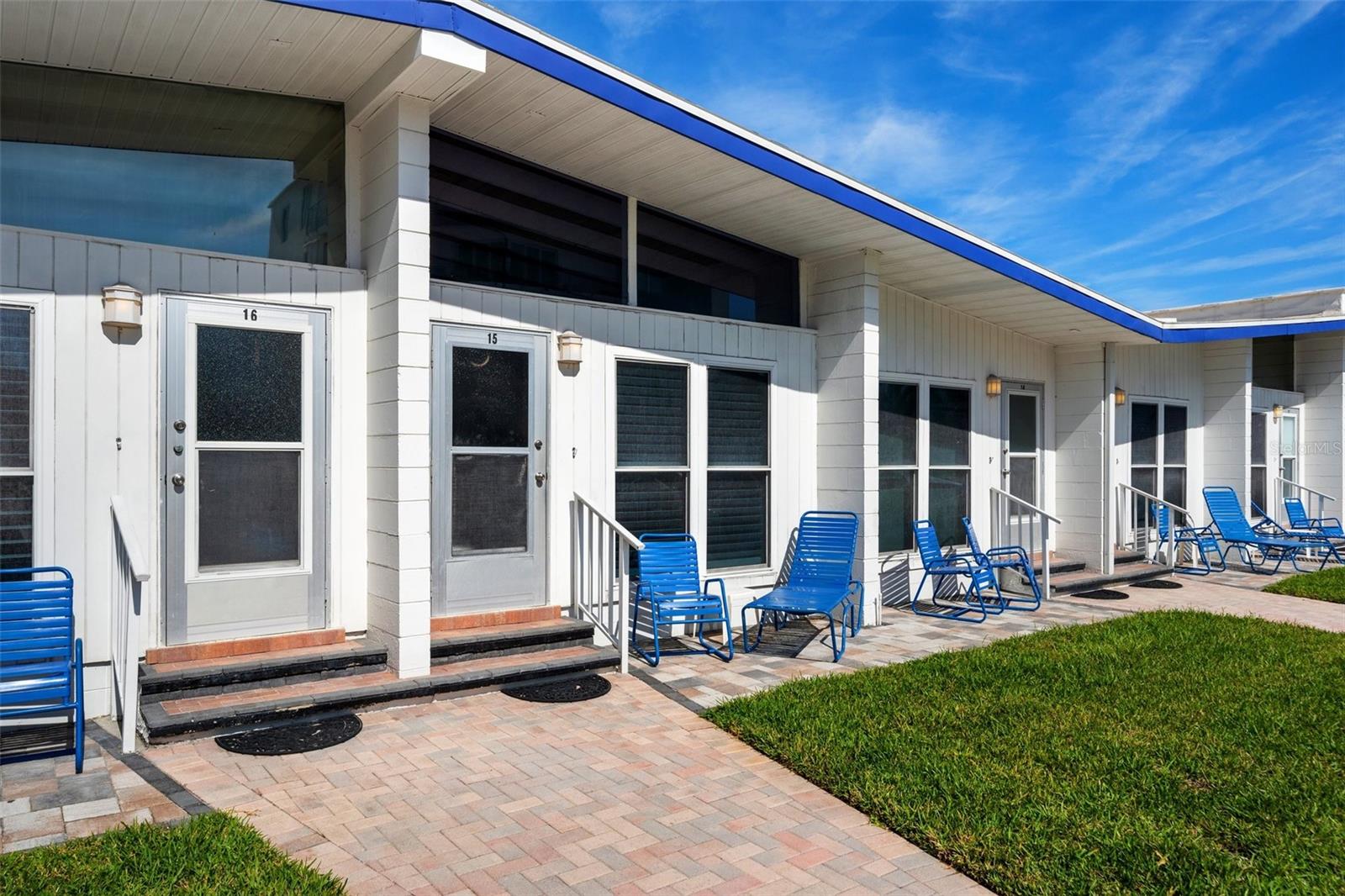 1129 SEASIDE DR #15, SARASOTA, FL, 34242
