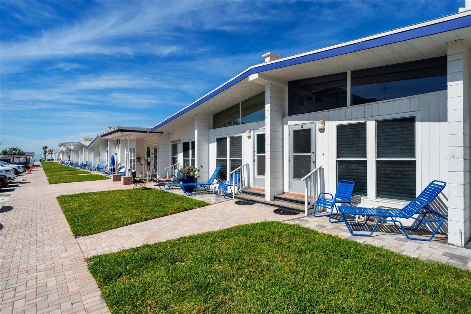 1129 SEASIDE DR #15, SARASOTA, FL, 34242