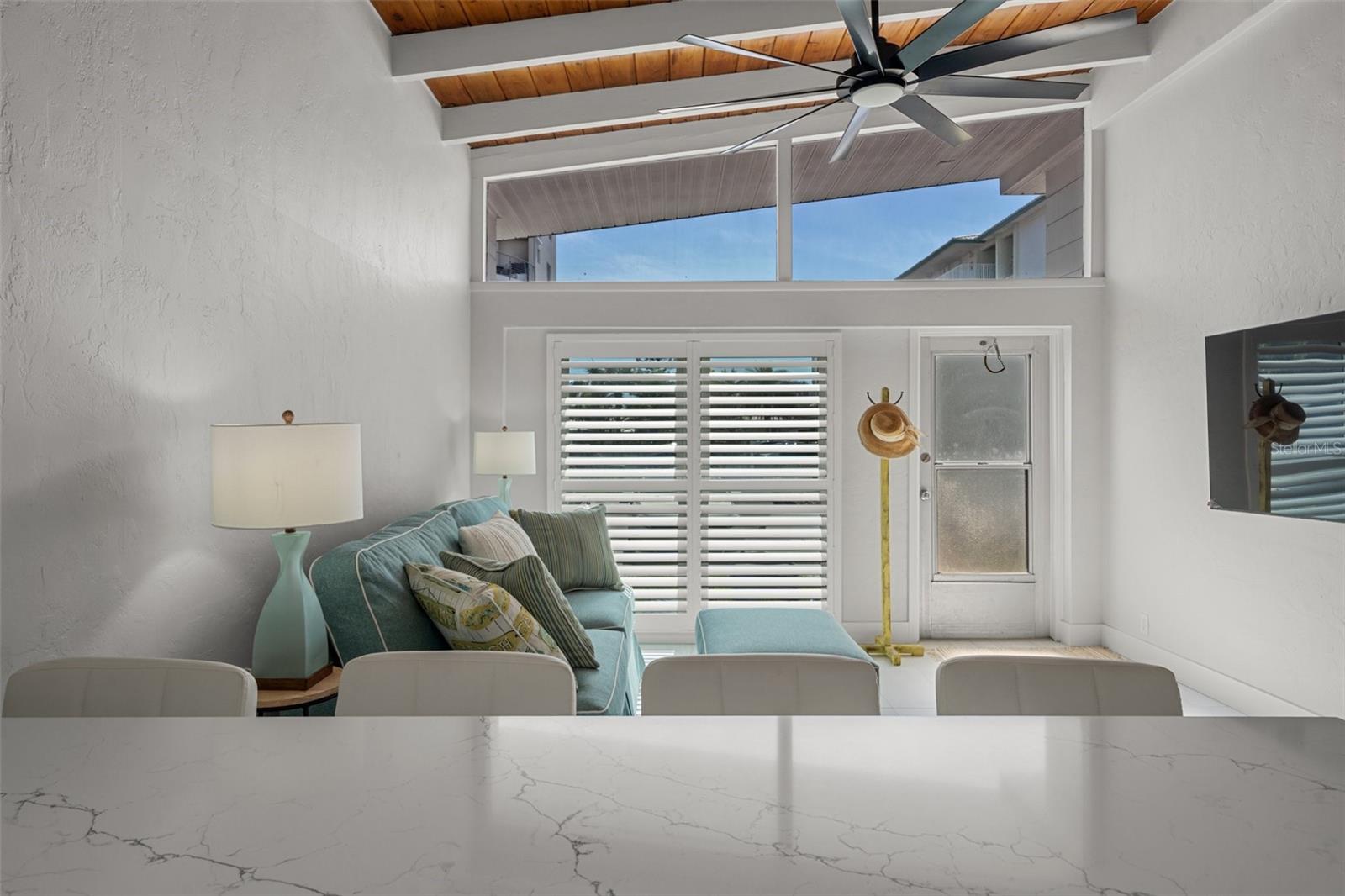 1129 SEASIDE DR #15, SARASOTA, FL, 34242