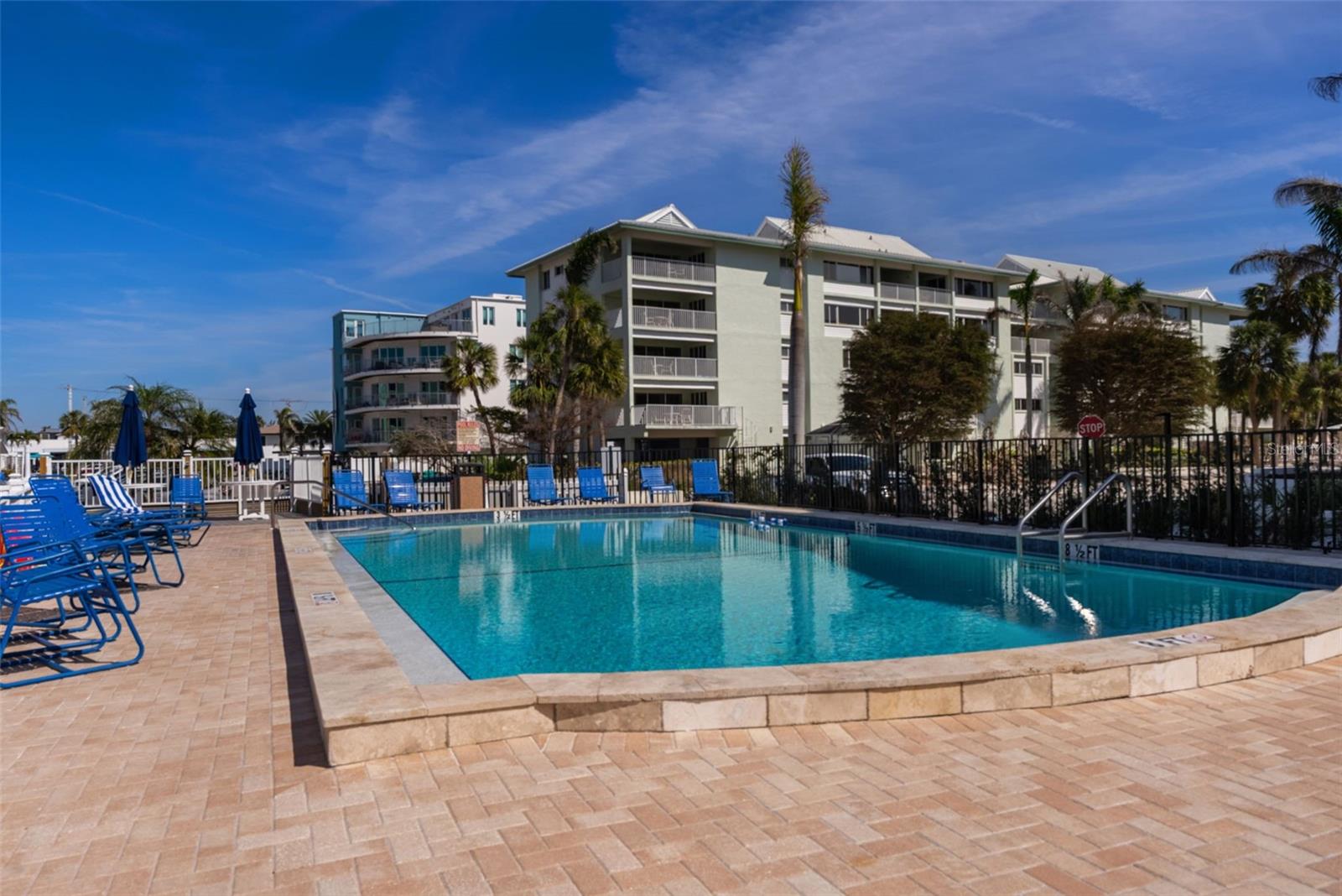1129 SEASIDE DR #15, SARASOTA, FL, 34242