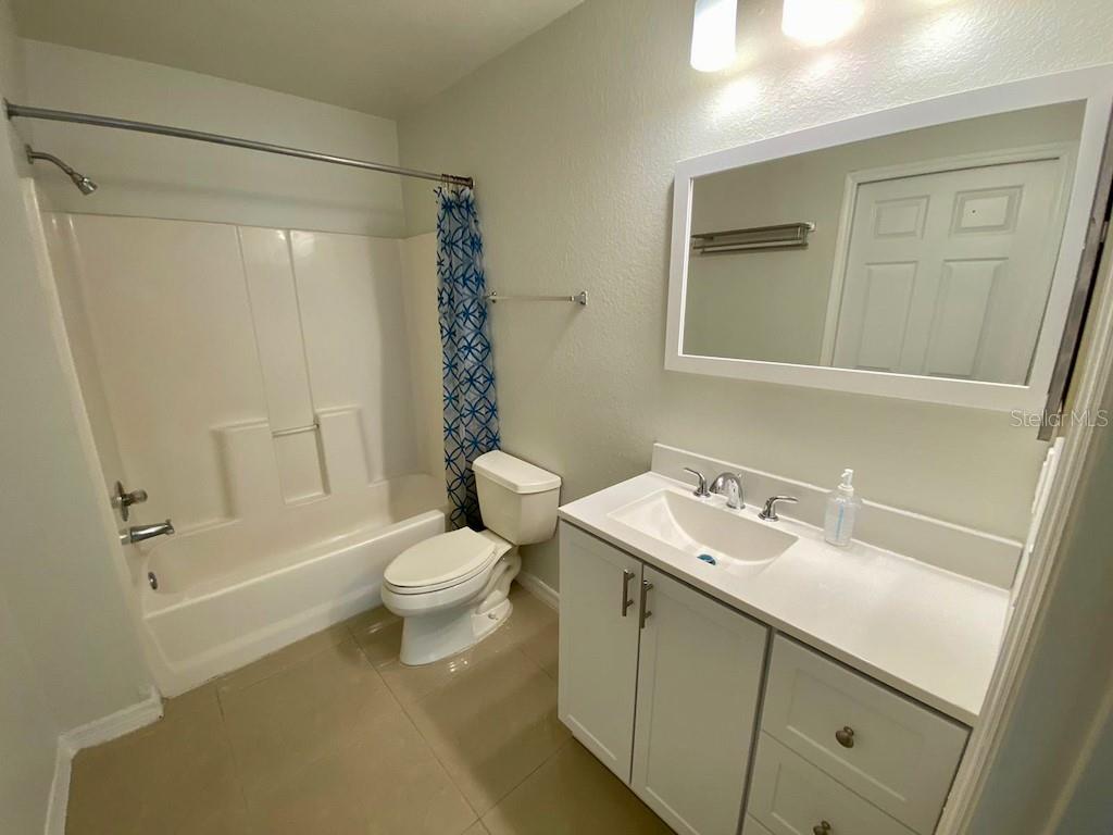 5451 VINELAND RD #2114, ORLANDO, FL, 32811