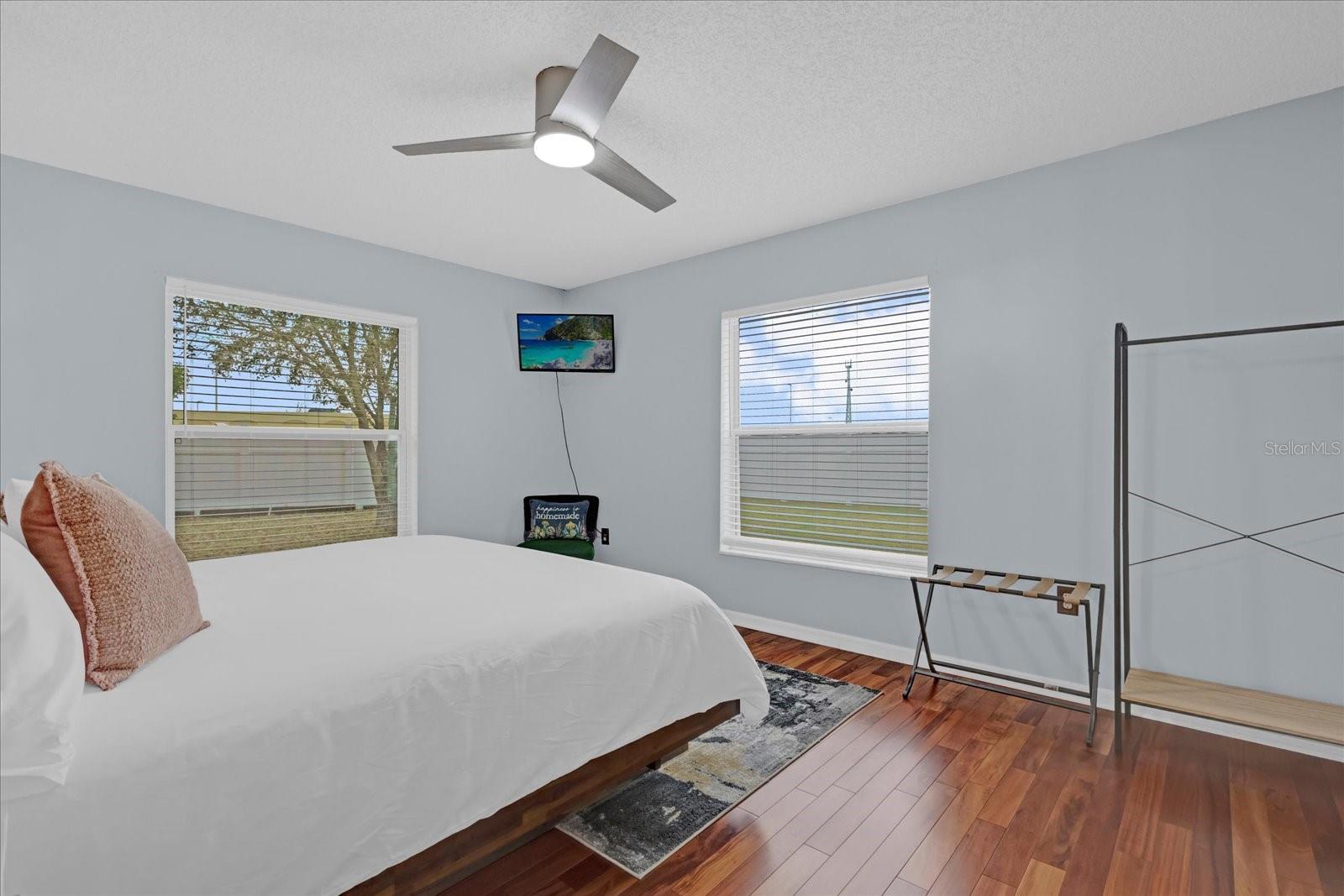 180 STANLEY BELL DR, MOUNT DORA, FL, 32757
