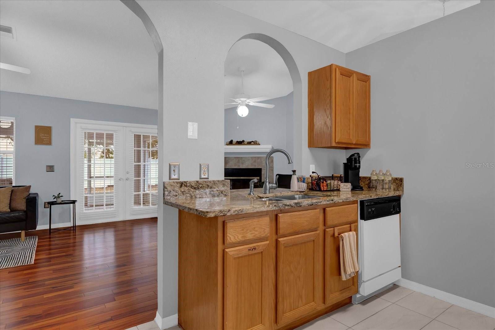180 STANLEY BELL DR, MOUNT DORA, FL, 32757