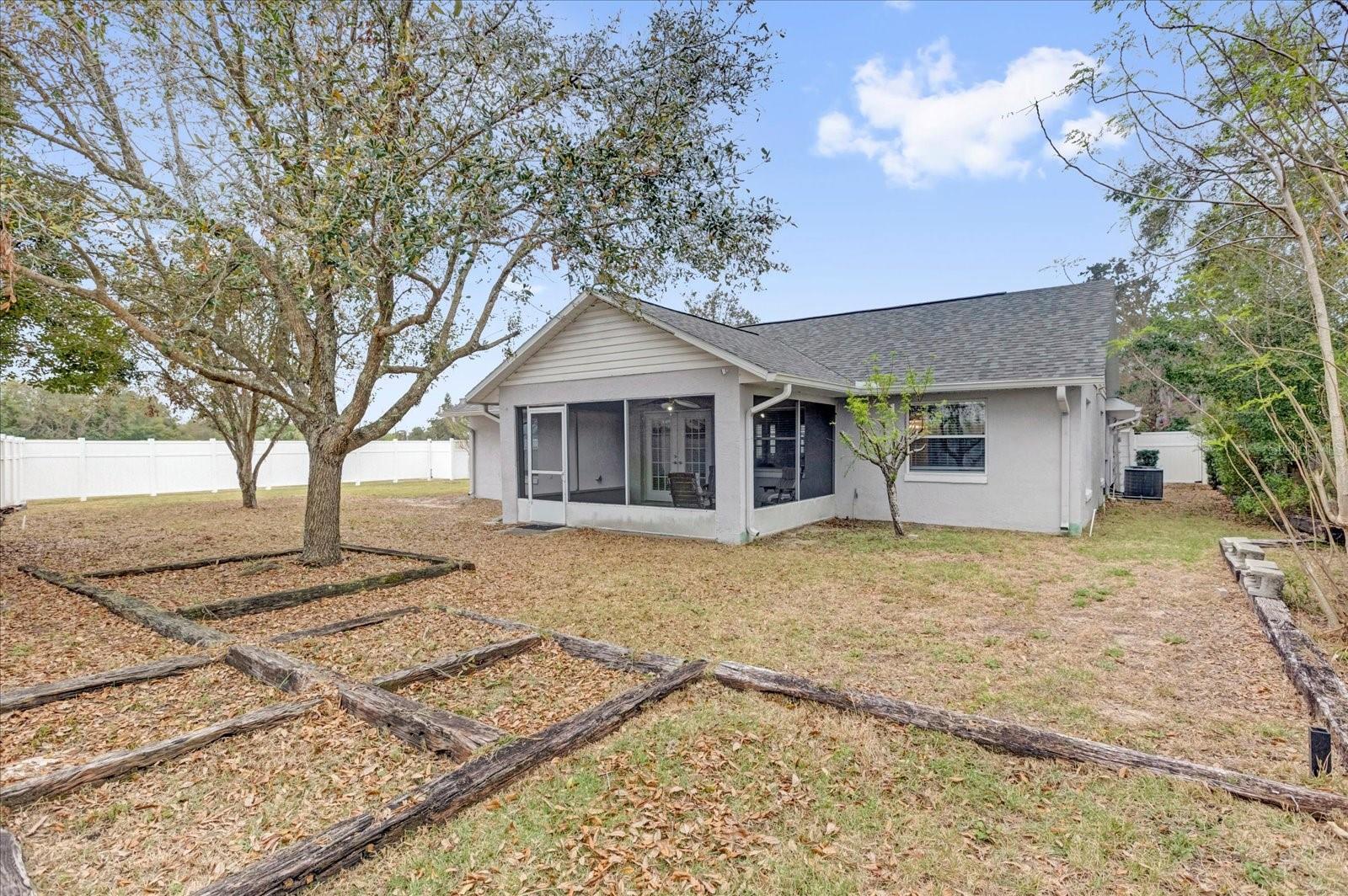 180 STANLEY BELL DR, MOUNT DORA, FL, 32757
