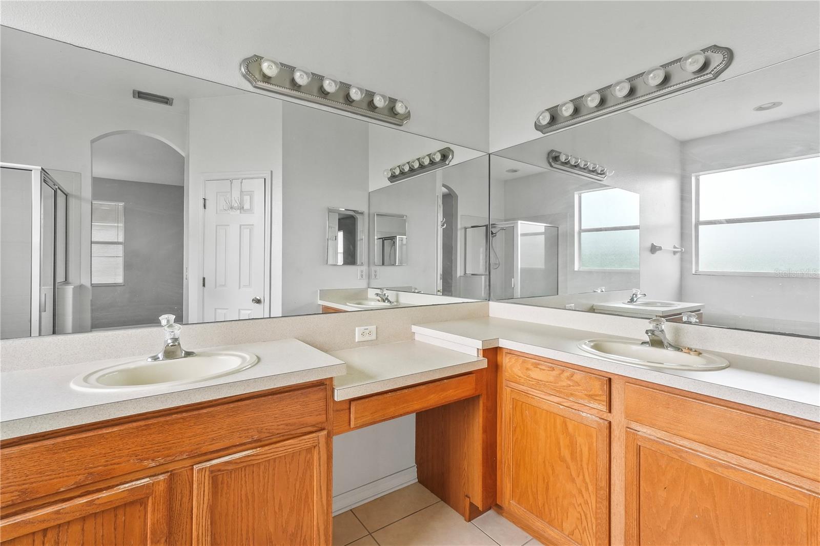 1134 NAPOLEAN WAY, WESLEY CHAPEL, FL, 33544