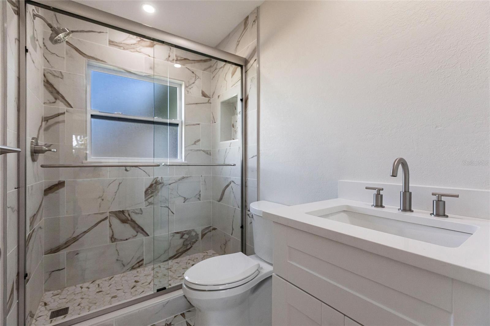 219 GLEN OAK RD, VENICE, FL, 34293