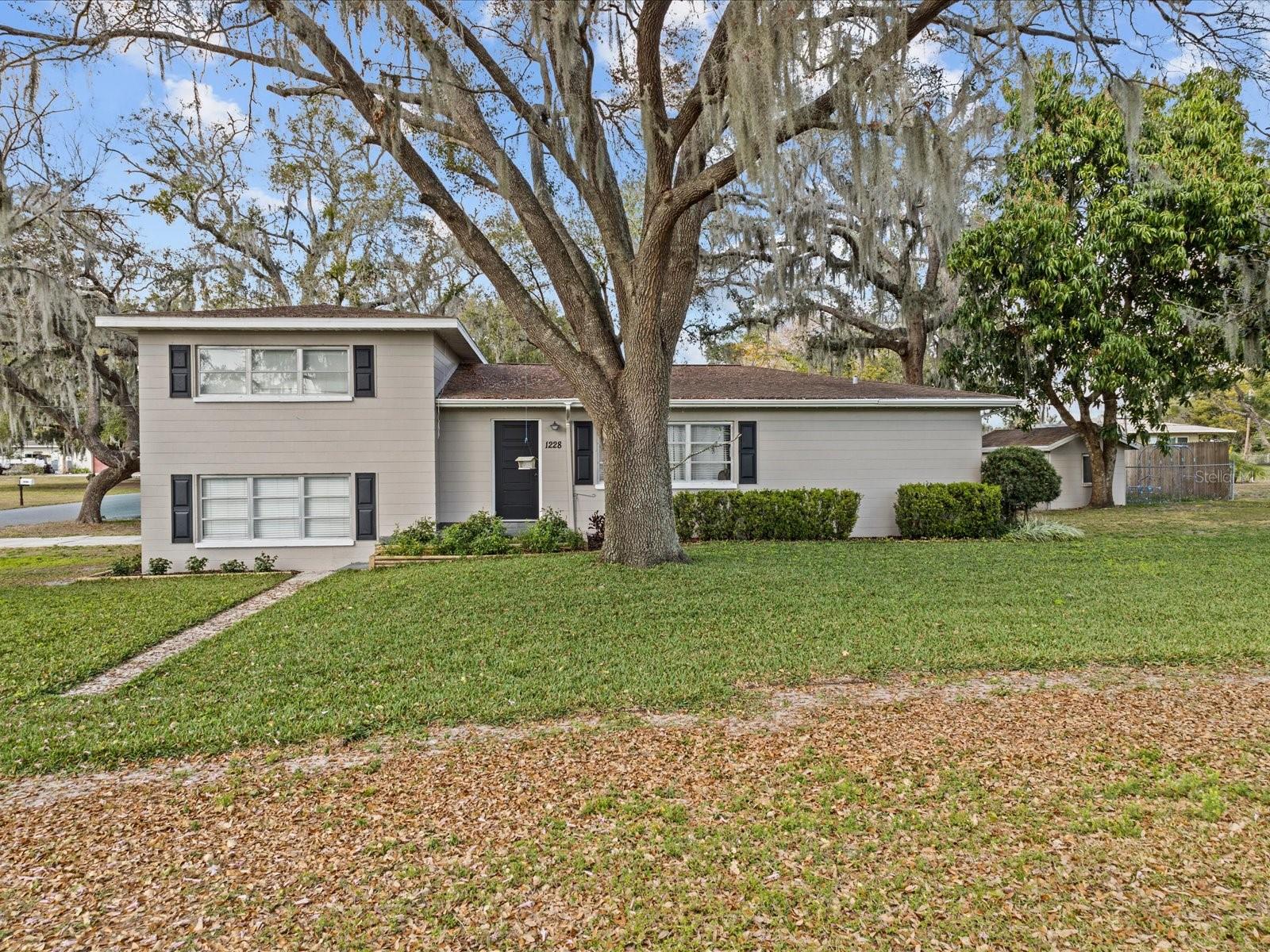 1228 WALKER CIR S, LAKELAND, FL, 33805