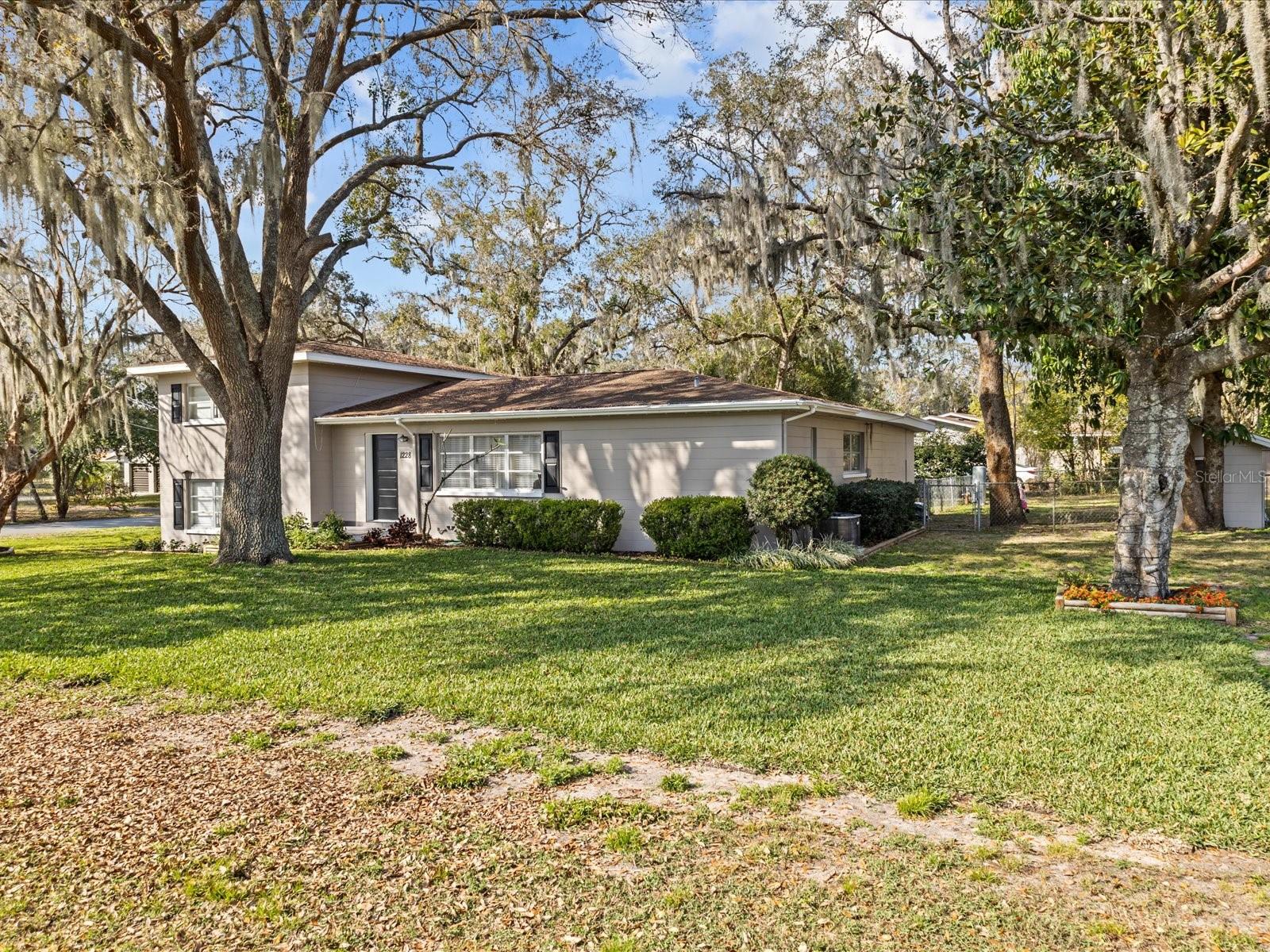 1228 WALKER CIR S, LAKELAND, FL, 33805