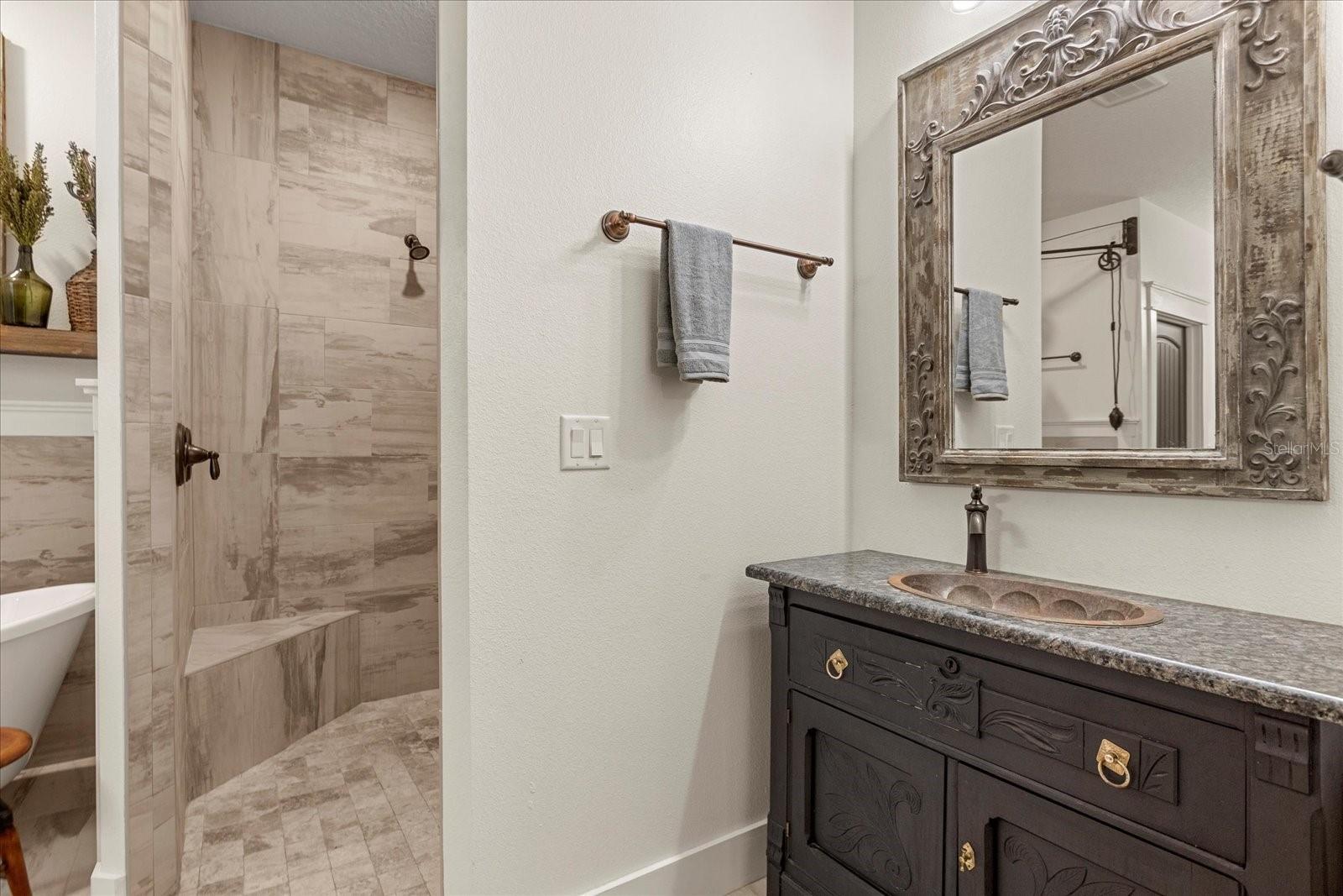 2600 ROBIE AVE, MOUNT DORA, FL, 32757