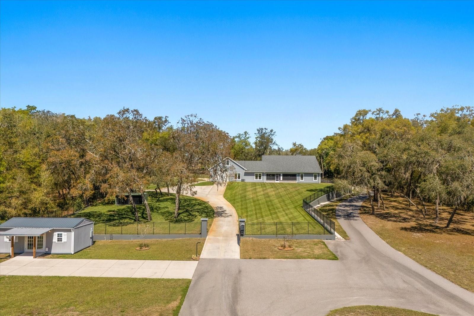 2600 ROBIE AVE, MOUNT DORA, FL, 32757