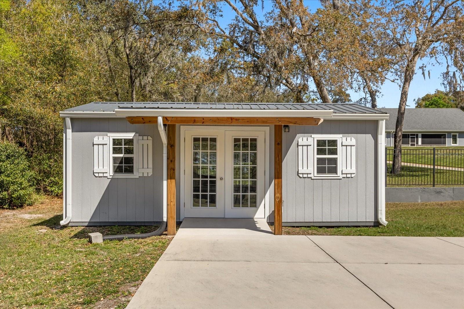 2600 ROBIE AVE, MOUNT DORA, FL, 32757