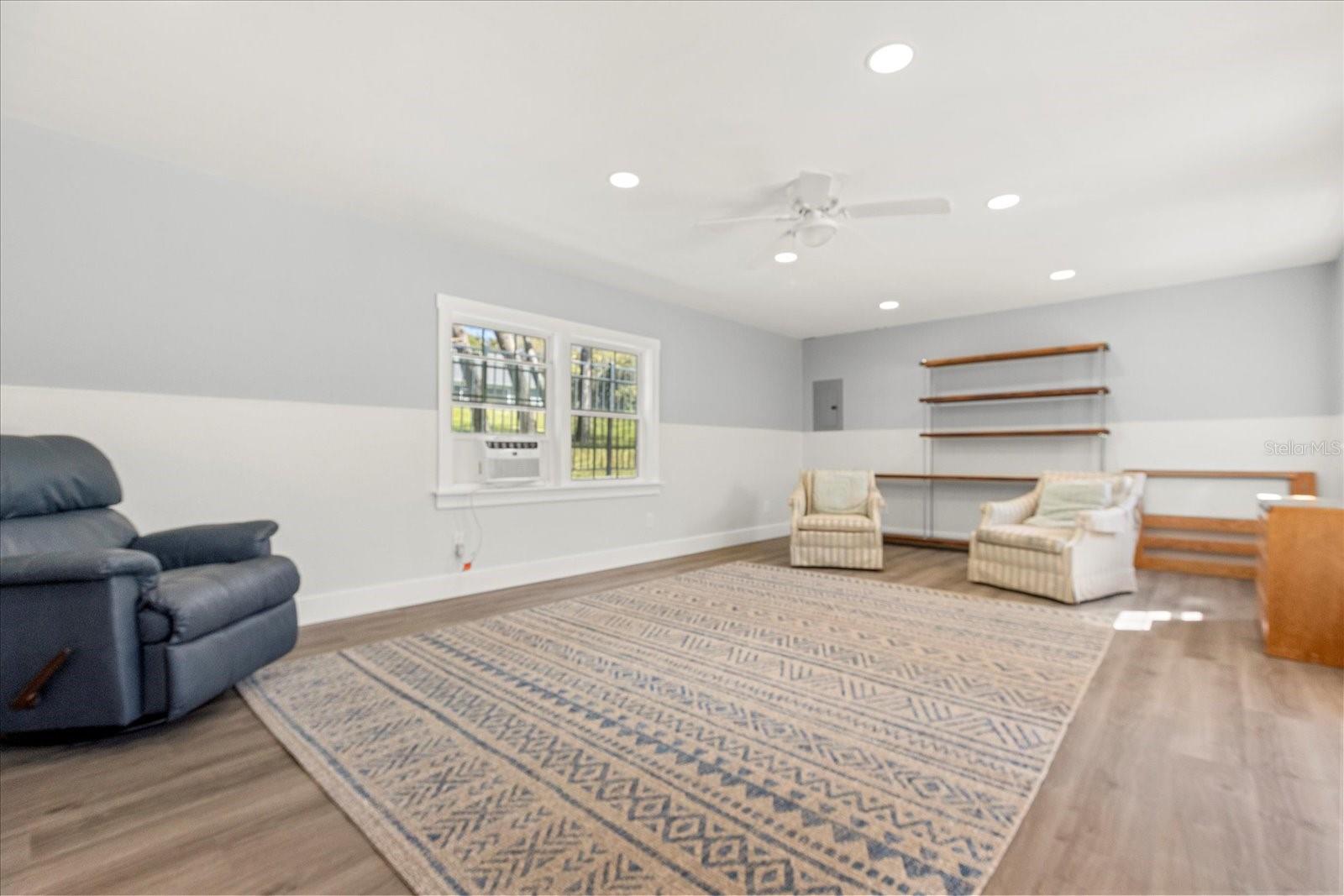 2600 ROBIE AVE, MOUNT DORA, FL, 32757