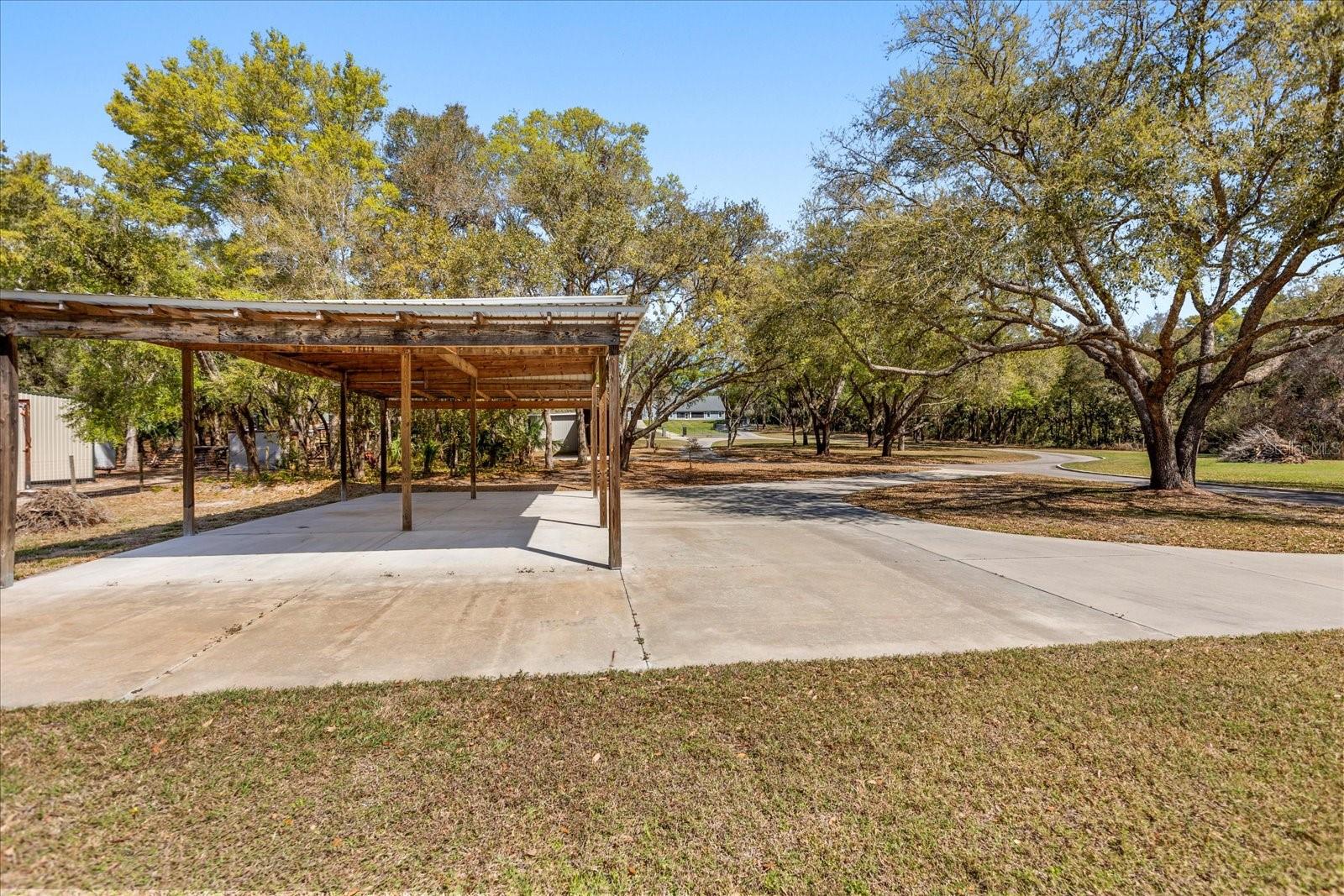 2600 ROBIE AVE, MOUNT DORA, FL, 32757