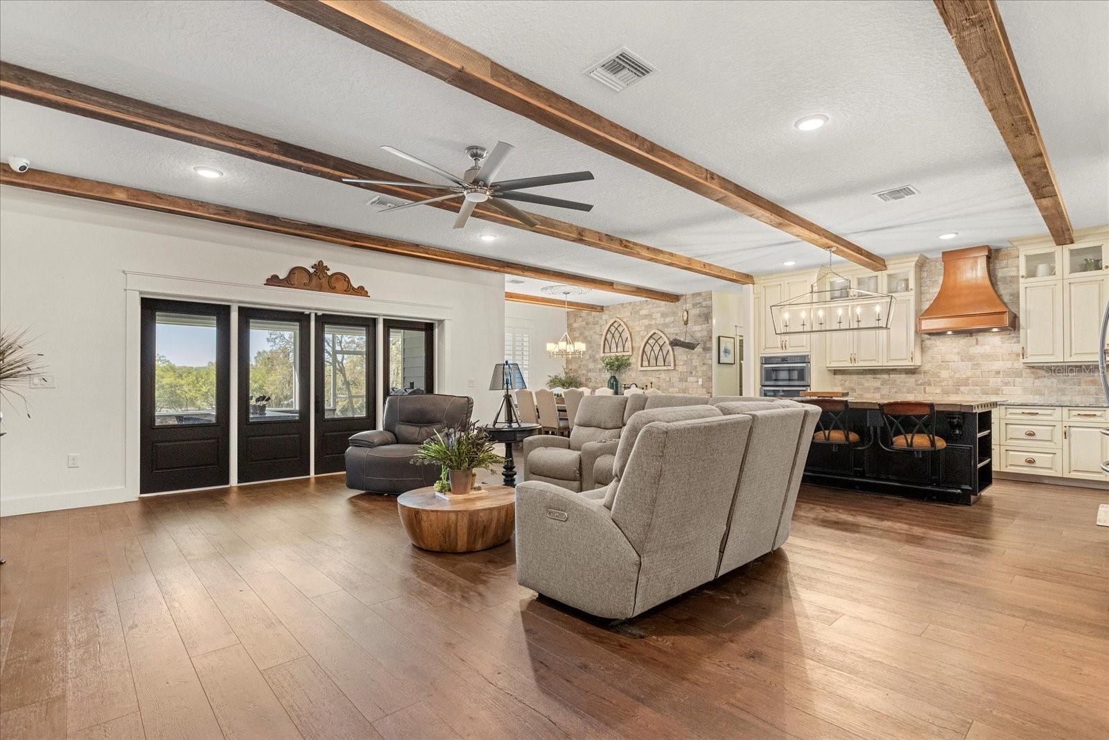 2600 ROBIE AVE, MOUNT DORA, FL, 32757