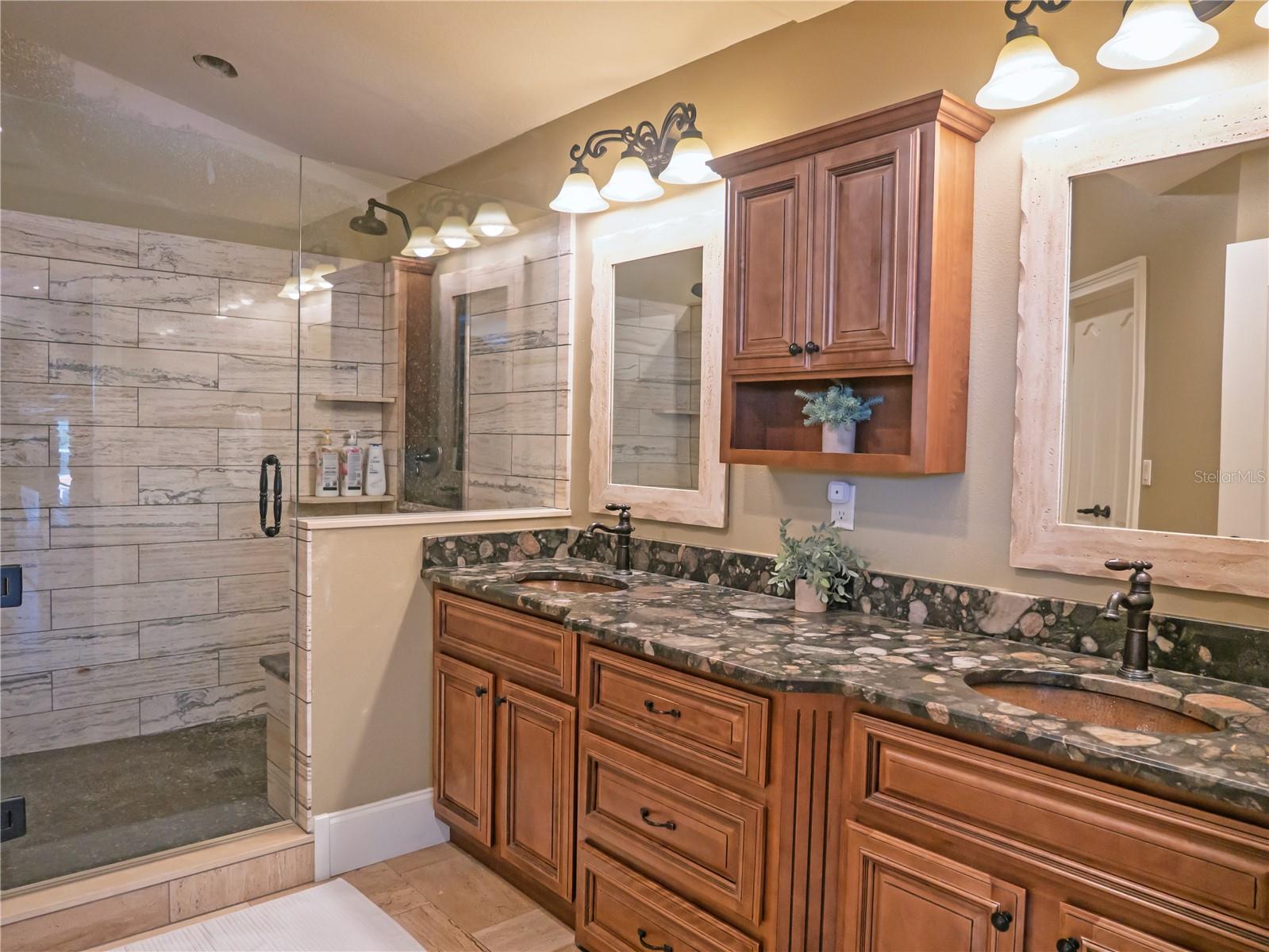 13922 OAK FOREST BLVD N, SEMINOLE, FL, 33776