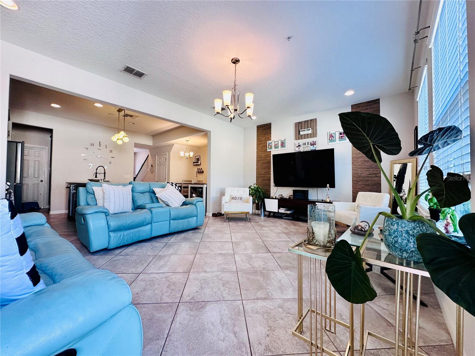 8628 DUFFERIN LN, ORLANDO, FL, 32832
