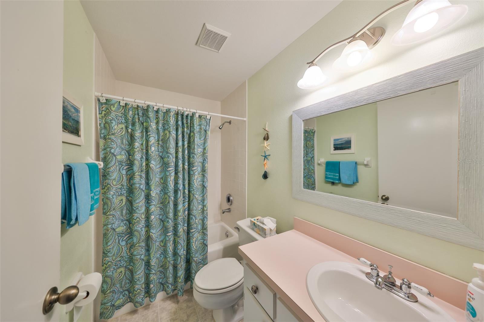 1604 AZALEA LANDINGS CT, SUN CITY CENTER, FL, 33573