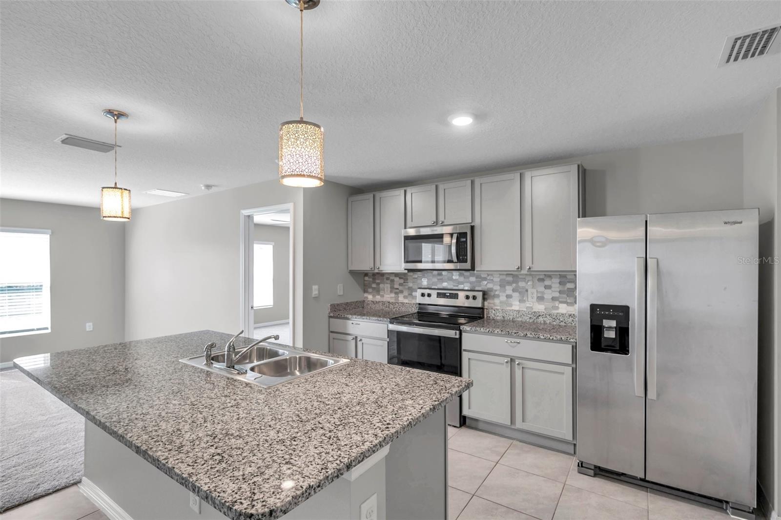 7608 BROAD POINTE DR, ZEPHYRHILLS, FL, 33540