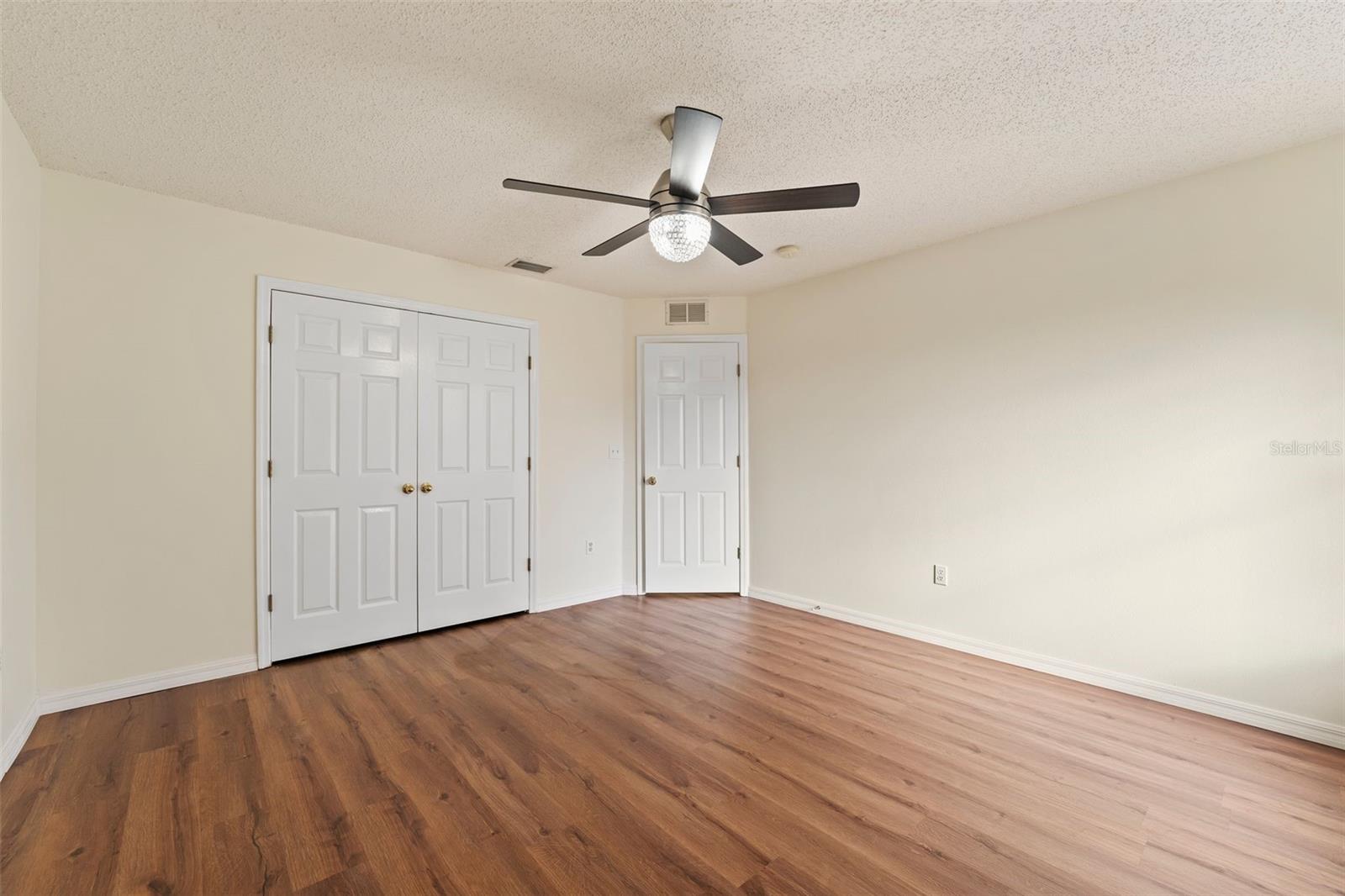 1600 AMBOY DR, DELTONA, FL, 32738